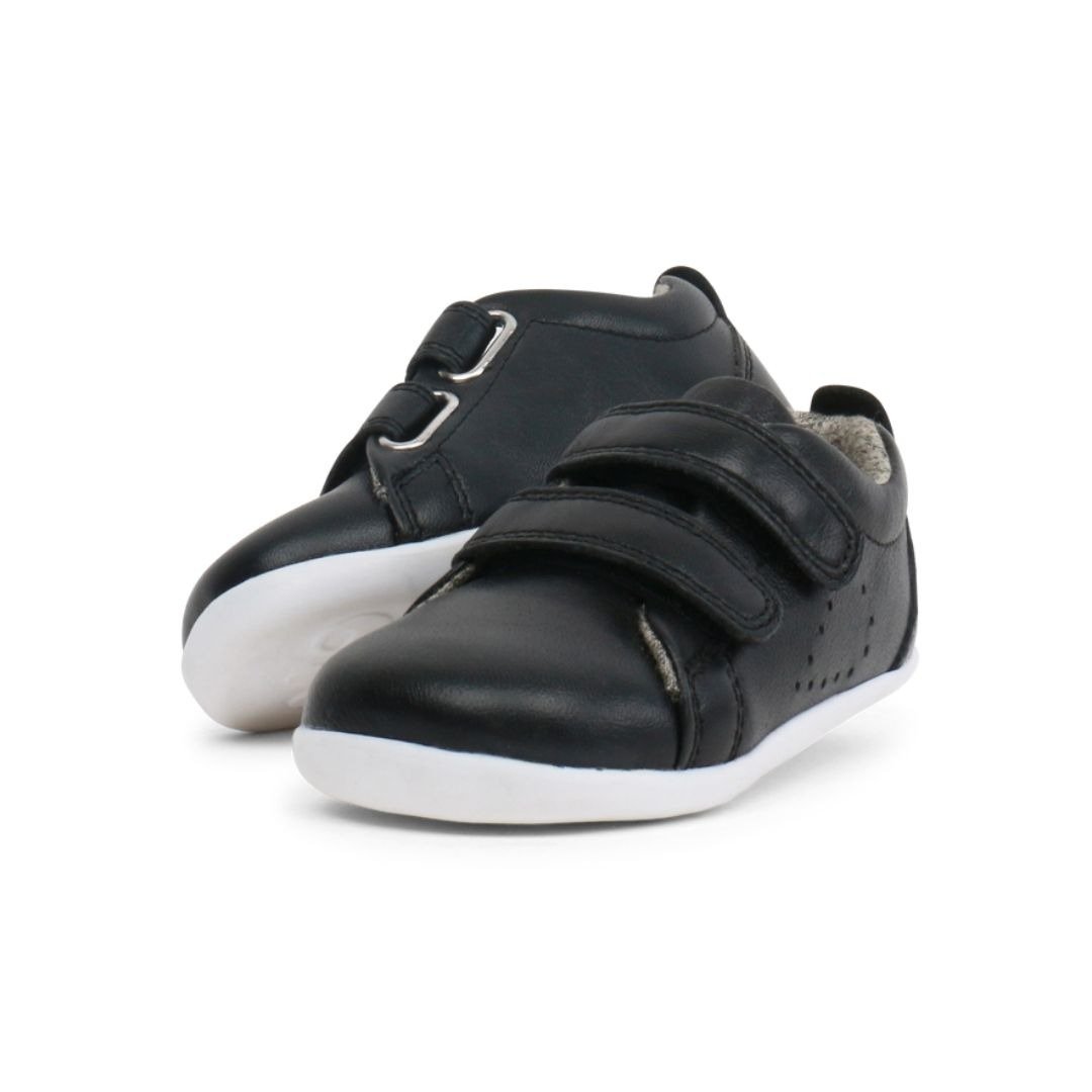 Bobux Step-up Grass Court Black (9-24months)